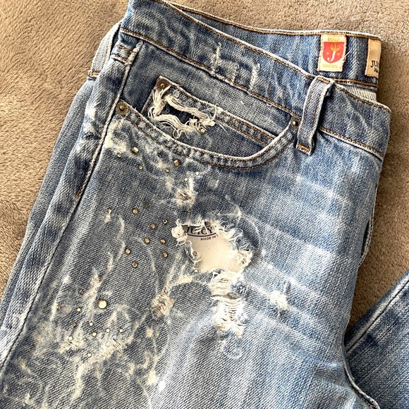 JUICY COUTURE | Women’s Light Wash Low Rise Distressed 90s Jeans Size 31 - Picture 2 of 11